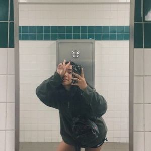 Meet your Posher, Emmabelle